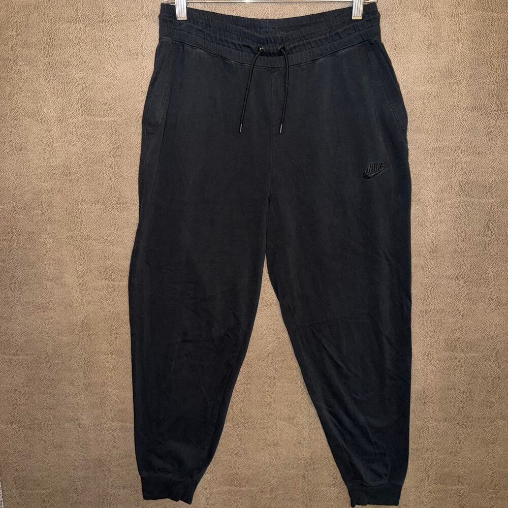 Nike Modern Club Black Joggers